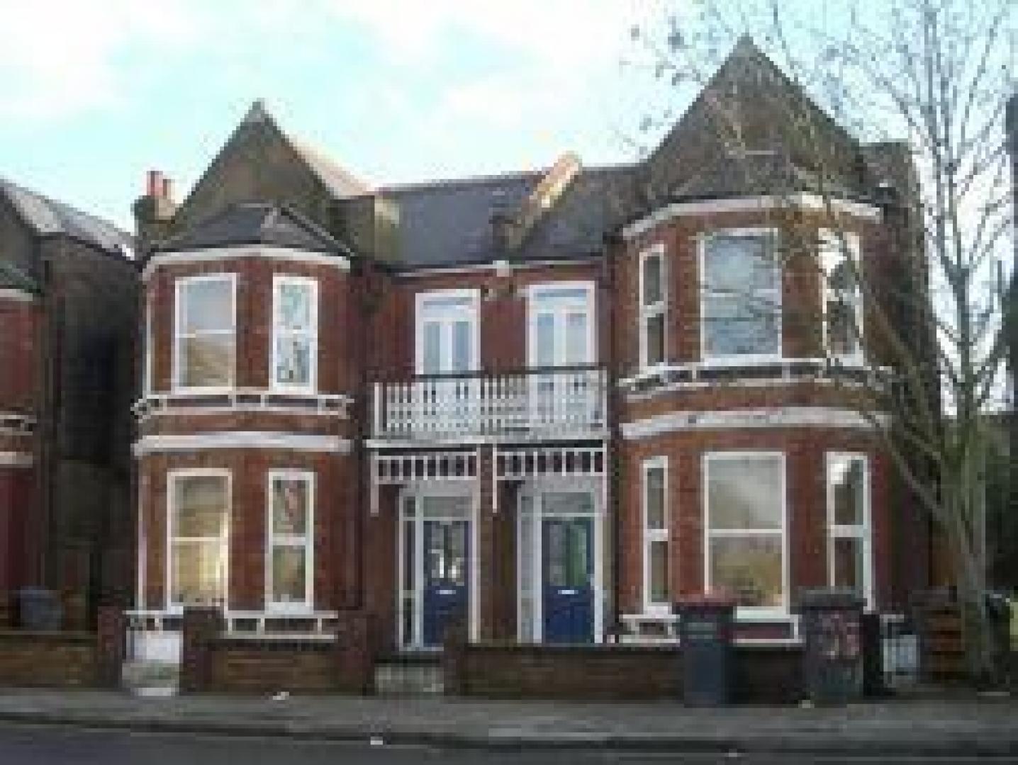 			NEW INSTRUCTION, 1 Bedroom, 1 bath, 1 reception Flat			 Ballards Lane, FINCHLEY CENTRAL N12